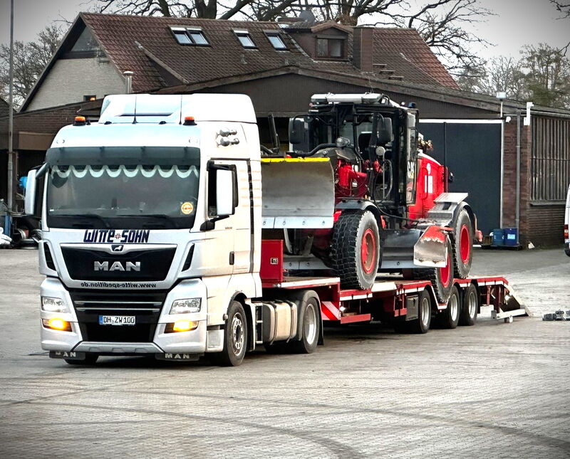 Mega-Tele-Semi-Tieflader