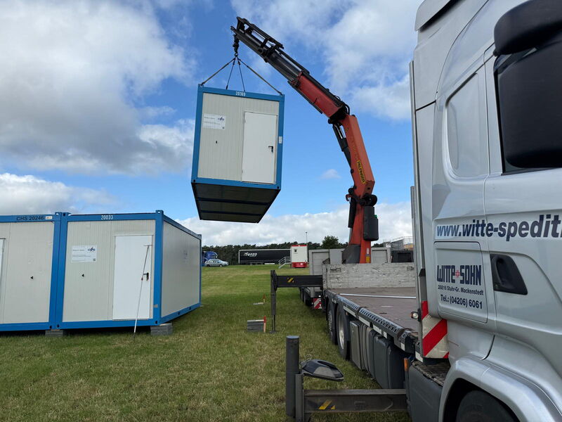 Ladekran mit Container